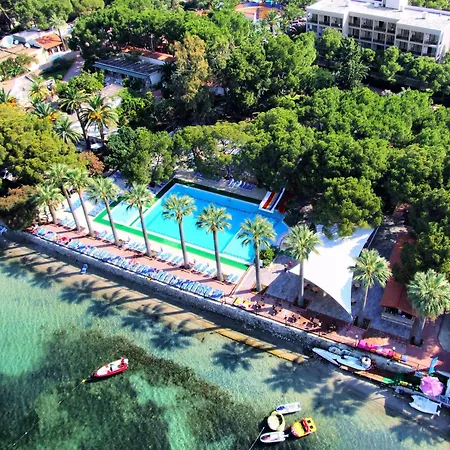 ホテル Omer Prime クシャダス